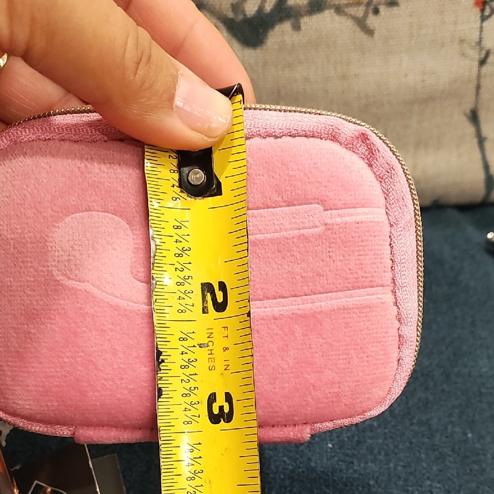 Source Unknown Pink Headphones Case - Picture 5 of 5